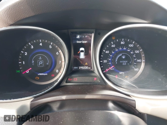2014 Hyundai Santa Fe Sport with VIN 5XYZU3LB1EG151778, listed as a IAAI auction lot 41239120 with 195,220 mi miles. Bid and sale history available at carsss.com. Image 7.