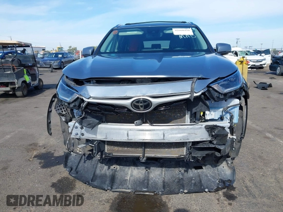 2021 Toyota Highlander XLE with VIN 5TDHZRBH2MS124631, listed as a IAAI auction lot 42660410 with 84,306 mi miles and . Bid and sale history available at DreamBid. Image 13.