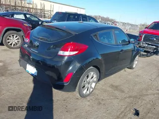 2016 Hyundai Veloster z VIN KMHTC6AD6GU299405, wystawiony jako IAAI lot #40846986 z przebiegiem 48 262 mil mil oraz . Historia ofert i sprzedaży dostępna na DreamBid. Obrazek 4.