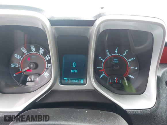2011 Chevrolet Camaro 2LT z VIN 2G1FC1ED0B9197157, wystawiony jako IAAI lot #41485175 z przebiegiem 133 049 mil mil oraz . Historia ofert i sprzedaży dostępna na DreamBid. Obrazek 7.