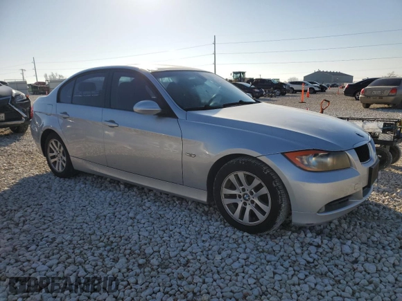 2007 BMW 3 Series 328i with VIN WBAVC53507FZ80268, listed as a Copart auction lot 45390785 with 129,515 mi miles and Clean title. Bid and sale history available at DreamBid. Image 4.