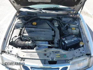 2002 Saab 9-3 z VIN YS3DF58K422029942, wystawiony jako IAAI lot #41827226 z przebiegiem 180 181 mil mil oraz . Historia ofert i sprzedaży dostępna na DreamBid. Obrazek 10.