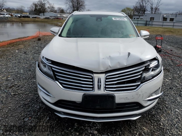2017 Lincoln MKC Reserve with VIN 5LMTJ3DH4HUL32354, listed as a Copart auction lot 49152035 with 59,673 mi miles and Salvage title. Bid and sale history available at DreamBid. Image 5.