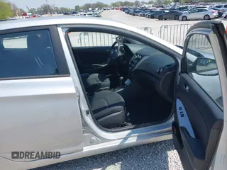 2016 Hyundai Accent SE with VIN KMHCT5AE5GU265720, listed as a IAAI auction lot 41985018 with 158,842 mi miles. Bid and sale history available at carsss.com. Image 5.