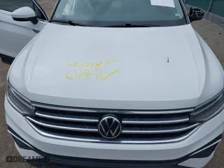 2022 Volkswagen Tiguan SE with VIN 3VV3B7AX0NM168531, listed as a IAAI auction lot 41879481 with 56,022 mi miles. Bid and sale history available at carsss.com. Image 10.