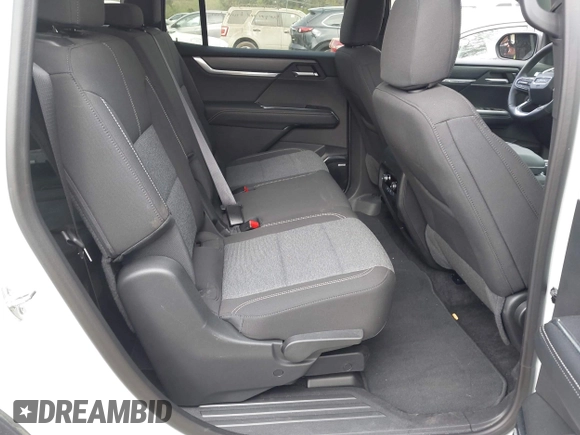 2025 GMC Acadia FWD Elevation z VIN 1GKENKRS8SJ158370, wystawiony jako IAAI lot #41933065 z przebiegiem Nie podano mil oraz . Historia ofert i sprzedaży dostępna na DreamBid. Obrazek 8.