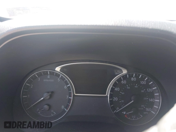 2016 Nissan Pathfinder Platinum with VIN 5N1AR2MM0GC645674, listed as a IAAI auction lot 42070490 with Not Provided miles. Bid and sale history available at carsss.com. Image 7.
