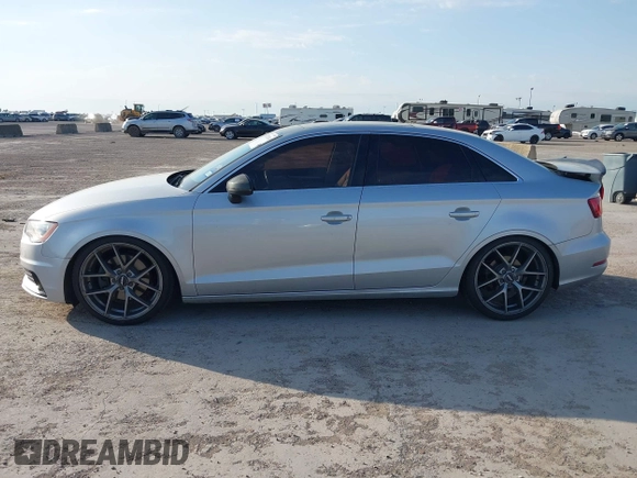 2015 Audi A3 Premium z VIN WAUACGFF5F1015240, wystawiony jako IAAI lot #42032916 z przebiegiem 129 656 mil mil oraz . Historia ofert i sprzedaży dostępna na DreamBid. Obrazek 14.