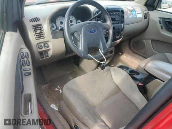 2002 Ford Escape XLT Choice with VIN 1FMYU04192KD66021, listed as a Copart auction lot 57531485 with 157,628 mi miles and Clean title. Bid and sale history available at DreamBid. Image 8.