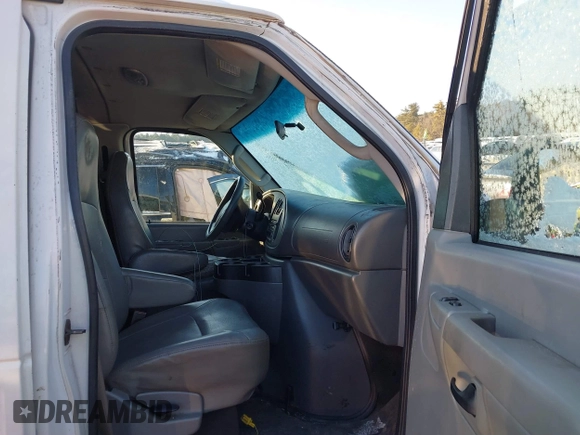 2008 Ford Econoline Cargo Commercial with VIN 1FTSS34L08DA48272, listed as a IAAI auction lot 41405227 with Not provided miles and . Bid and sale history available at DreamBid. Image 5.