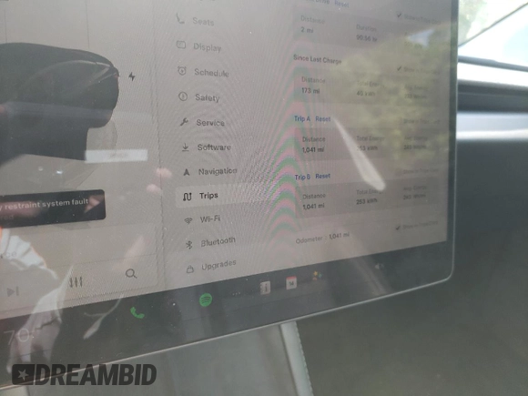 2025 Tesla Model 3 Long Range with VIN 5YJ3E1EA4SF965566, listed as a Copart auction lot 56820165 with 1,041 mi miles and Salvage title. Bid and sale history available at DreamBid. Image 9.