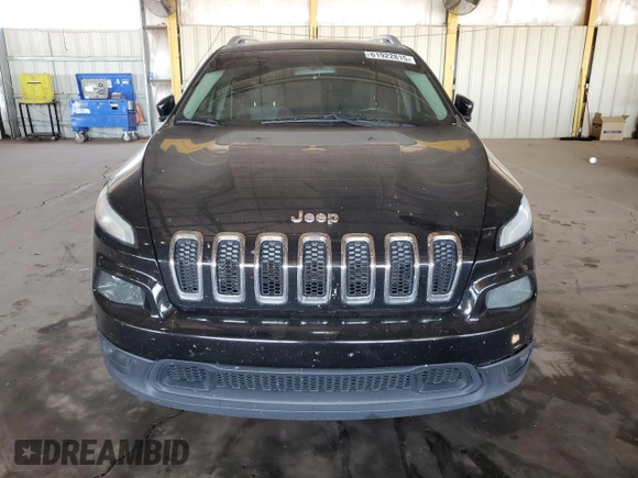 2018 Jeep Cherokee Latitude with VIN 1C4PJLCX6JD531185, listed as a Copart auction lot 61922815 with 246,133 mi miles and Salvage title. Bid and sale history available at DreamBid. Image 5.