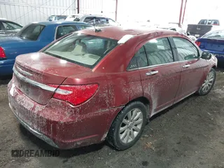 2014 Chrysler 200 Limited with VIN 1C3CCBCGXEN186783, listed as a IAAI auction lot 41395413 with 100,040 mi miles. Bid and sale history available at carsss.com. Image 4.