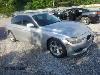 2013 BMW 3 Series 328i с VIN WBA3A5G57DNP22841, выставлен на аукционе Copart как лот 55885035 с пробегом 120 634 миль миль и Чистый • Clean title. История ставок и продаж доступна на DreamBid. Изображение 4.