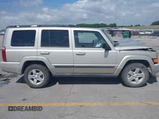 2007 Jeep Commander Sport с VIN 1J8HG48P37C560006, выставлен на аукционе IAAI как лот 42558974 с пробегом 223 413 миль миль и . История ставок и продаж доступна на DreamBid. Изображение 13.