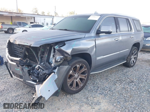 2018 Cadillac Escalade Luxury z VIN 1GYS3BKJ1JR307525, wystawiony jako IAAI lot #41800377 z przebiegiem 171 484 mil mil oraz . Historia ofert i sprzedaży dostępna na DreamBid. Obrazek 17.