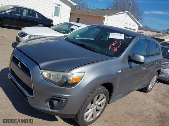 2014 Mitsubishi Outlander Sport ES with VIN 4A4AP3AU3EE002749, listed as a IAAI auction lot 41625639 with 121,680 mi miles. Bid and sale history available at carsss.com. Image 2.