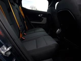 2022 Polestar 2 z VIN LPSED3KA6NL051521, wystawiony jako Copart lot #46434805 z przebiegiem 19 110 mil mil oraz Szkody całkowita. Historia ofert i sprzedaży dostępna na DreamBid. Obrazek 10.