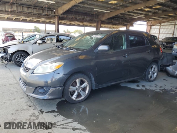 2009 Toyota Matrix S с VIN 2T1KE40E29C029936, выставлен на аукционе Copart как лот 62859115 с пробегом Не указан миль и Списание • Salvage title. История ставок и продаж доступна на DreamBid. Изображение 1.