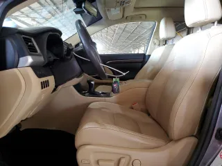 2015 Toyota Highlander Limited with VIN 5TDDCRFHXFS008056, listed as a Copart auction lot 58560055 with 157,155 mi miles and Salvage title. Bid and sale history available at DreamBid. Image 7.