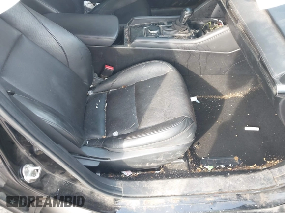 2021 Mazda 3 Premium z VIN 3MZBPADL2MM254467, wystawiony jako IAAI lot #42151557 z przebiegiem 63 282 mil mil oraz . Historia ofert i sprzedaży dostępna na DreamBid. Obrazek 5.