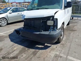 2017 Chevrolet Express Cargo Van with VIN 1GCWGAFF5H1306706, listed as a IAAI auction lot 41899788 with 121,776 mi miles. Bid and sale history available at carsss.com. Image 23.