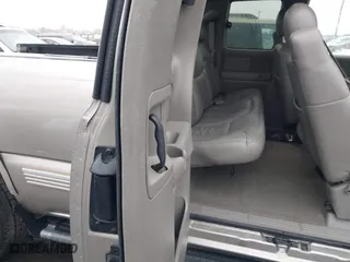 1999 Chevrolet Silverado 1500 LT with VIN 2GCEK19T1X1195916, listed as a IAAI auction lot 41740193 with 111,263 mi miles. Bid and sale history available at carsss.com. Image 8.
