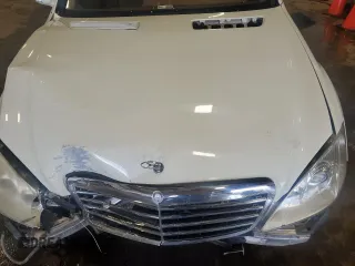 2008 Mercedes-Benz S 550 z VIN WDDNG86X28A188228, wystawiony jako Copart lot #59687055 z przebiegiem 211 061 mil mil oraz Szkoda całkowita • Salvage title. Historia ofert i sprzedaży dostępna na DreamBid. Obrazek 11.
