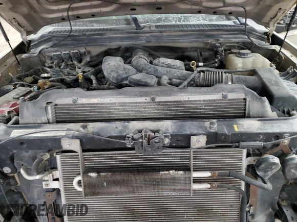 2008 Ford F-250 XL with VIN 1FTSW20528ED44586, listed as a Copart auction lot 83559544 with 325,052 mi miles and Salvage title. Bid and sale history available at DreamBid. Image 11.