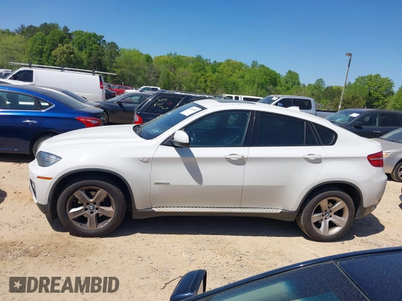 2014 BMW X6 xDrive35i with VIN 5UXFG2C53E0C44047, listed as a IAAI auction lot 42057685 with 145,912 mi miles. Bid and sale history available at carsss.com. Image 14.