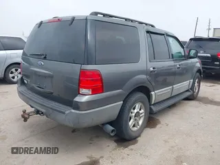 2005 Ford Expedition Special Service with VIN 1FMPU15545LA26180, listed as a IAAI auction lot 41806396 with 209,288 mi miles. Bid and sale history available at carsss.com. Image 4.