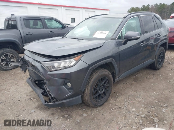 2019 Toyota RAV4 XLE with VIN 2T3W1RFV4KW048145, listed as a IAAI auction lot 41723621 with 180,051 mi miles. Bid and sale history available at carsss.com. Image 17.