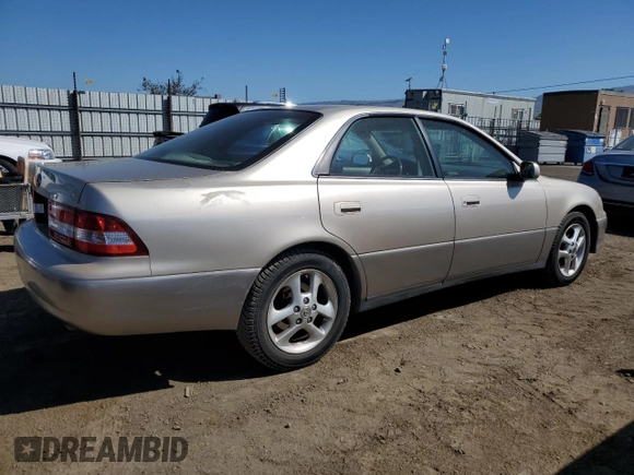 2001 Lexus ES 300 with VIN JT8BF28G315109804, listed as a Copart auction lot 52262725 with 148,231 mi miles and Salvage Title. Bid and sale history available at carsss.com. Image 3.