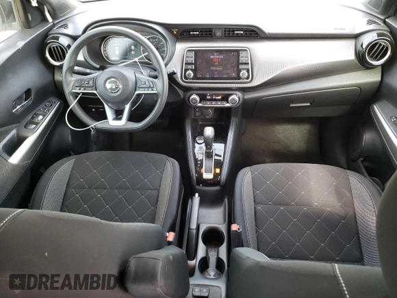 2018 Nissan Kicks SV with VIN 3N1CP5CU3JL511892, listed as a Copart auction lot 57260555 with 71,305 mi miles and Salvage title. Bid and sale history available at DreamBid. Image 8.