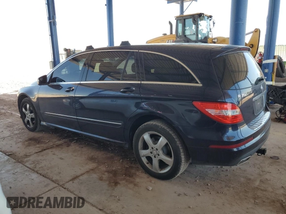 2011 Mercedes-Benz R 350 with VIN 4JGCB2FE4BA134590, listed as a Copart auction lot 61675805 with 263,118 mi miles and Salvage title. Bid and sale history available at DreamBid. Image 2.