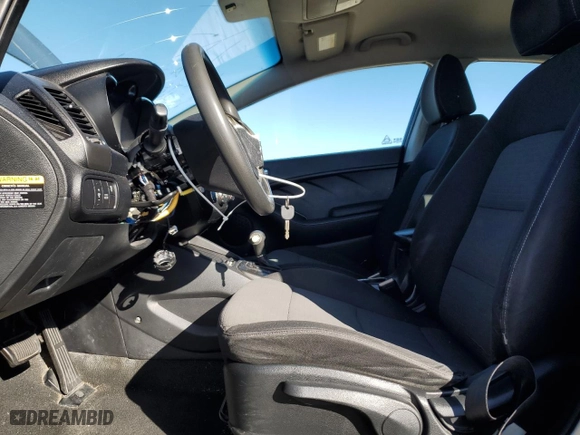 2014 Kia Forte LX with VIN KNAFX4A60E5057547, listed as a Copart auction lot 81062854 with 191,597 mi miles and Salvage Title. Bid and sale history available at carsss.com. Image 7.