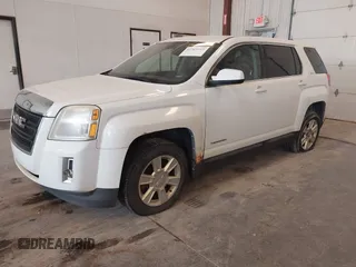 2011 GMC Terrain SLE-1 z VIN 2CTALMEC5B6376231, wystawiony jako IAAI lot #42369115 z przebiegiem 215 485 mil mil oraz . Historia ofert i sprzedaży dostępna na DreamBid. Obrazek 2.
