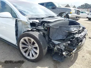 2020 Tesla Model X Long Range with VIN 5YJXCDE26LF238982, listed as a IAAI auction lot 42100220 with 44,804 mi miles. Bid and sale history available at carsss.com. Image 20.