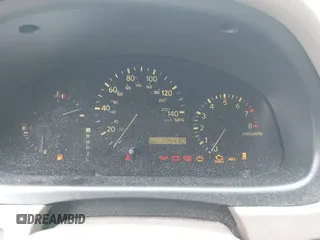 2000 Lexus RX 300 z VIN JT6HF10U8Y0144540, wystawiony jako IAAI lot #42262376 z przebiegiem 174 430 mil mil oraz . Historia ofert i sprzedaży dostępna na DreamBid. Obrazek 7.