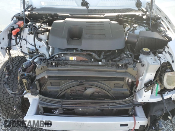 2024 Land Rover Defender X-Dynamic SE with VIN SALE2EEU7R2304560, listed as a Copart auction lot 47062695 with 5,495 mi miles and Salvage title. Bid and sale history available at DreamBid. Image 12.