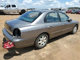 2001 Hyundai Sonata GLS with VIN KMHWF35V61A477442, listed as a Copart auction lot 64907884 with 160,326 mi miles and Salvage Title. Bid and sale history available at carsss.com. Image 3.