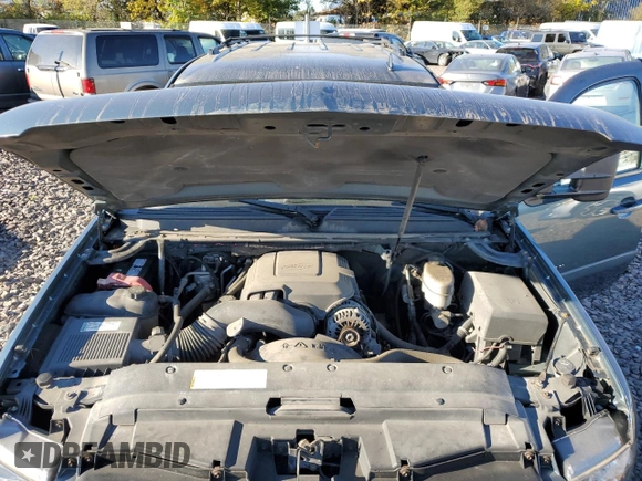 2009 Chevrolet Suburban LT w/1LT with VIN 1GNGC56K39R118135, listed as a Copart auction lot 75713124 with 231,657 mi miles and Salvage Title. Bid and sale history available at carsss.com. Image 14.