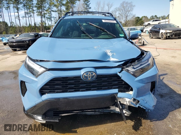 2023 Toyota RAV4 Hybrid SE z VIN JTM16RFV3PJ025313, wystawiony jako Copart lot #46288435 z przebiegiem 48 005 mil mil oraz Szkoda całkowita • Salvage title. Historia ofert i sprzedaży dostępna na DreamBid. Obrazek 5.