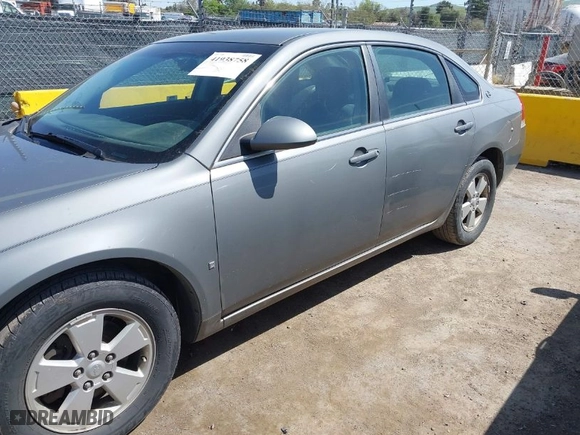 2008 Chevrolet Impala LT with VIN 2G1WT55KX81289406, listed as a IAAI auction lot 41938758 with 136,530 mi miles. Bid and sale history available at carsss.com. Image 6.