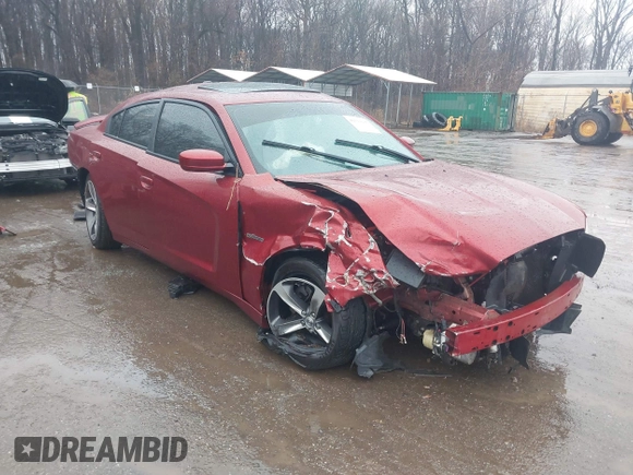 2014 Dodge Charger RT z VIN 2C3CDXCT4EH219244, wystawiony jako IAAI lot #41519286 z przebiegiem 111 385 mil mil oraz . Historia ofert i sprzedaży dostępna na DreamBid. Obrazek 1.