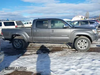 2013 Toyota Tacoma with VIN 3TMMU4FNXDM059768, listed as a IAAI auction lot 41375737 with 227,477 mi miles. Bid and sale history available at carsss.com. Image 13.