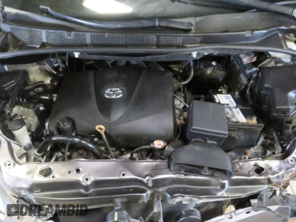 2018 Toyota Sienna XLE Auto Access Seat with VIN 5TDYZ3DC3JS921237, listed as a Copart auction lot 48207645 with 58,821 mi miles and Salvage Title. Bid and sale history available at carsss.com. Image 7.