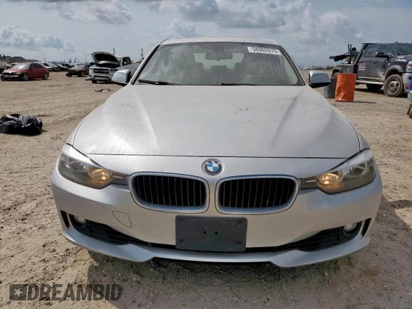 2013 BMW 3 Series 328i z VIN WBA3C1C52DF441727, wystawiony jako Copart lot #58062675 z przebiegiem 72 917 mil mil oraz Szkoda całkowita • Salvage title. Historia ofert i sprzedaży dostępna na DreamBid. Obrazek 5.