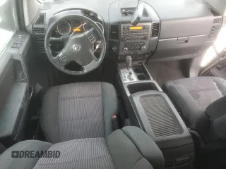 2008 Nissan Titan XE z VIN 1N6AA07C18N335295, wystawiony jako Copart lot #43854915 z przebiegiem 121 295 mil mil oraz Szkoda całkowita • Salvage title. Historia ofert i sprzedaży dostępna na DreamBid. Obrazek 8.