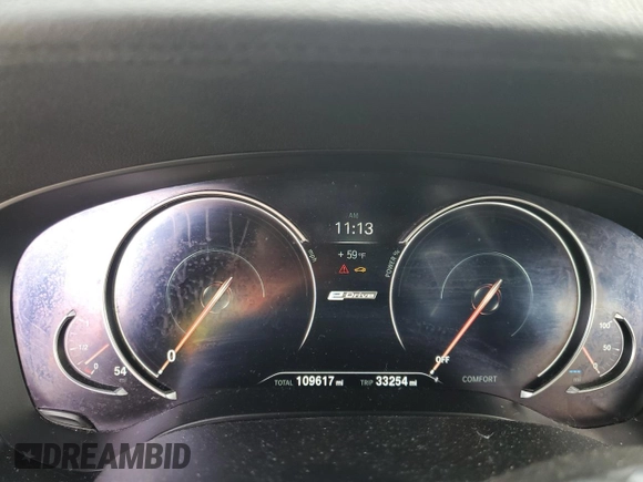 2018 BMW 5 Series 530e xDrive with VIN WBAJB1C58JB084907, listed as a Copart auction lot 49901795 with 109,617 mi miles and Salvage title. Bid and sale history available at DreamBid. Image 9.